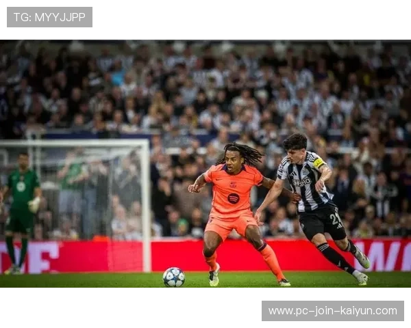 布鲁诺直塞助攻拉什福德完成进球