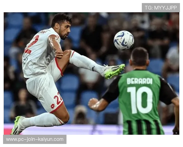 NHL：门将连续10次关键扑救封神——从英勇到传奇的瞬间解析