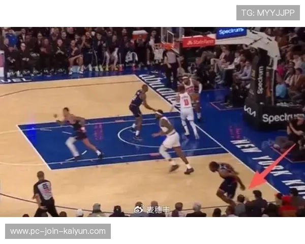 伦纳德完成抢断，洛杉矶快船直接反击