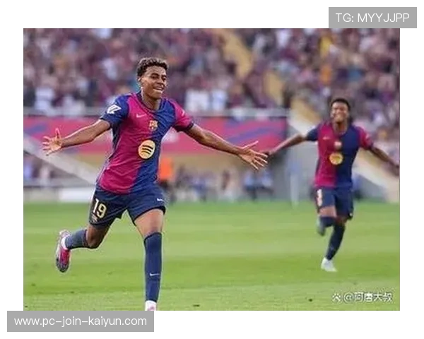 拉菲尼亚外脚背传中制造致命一击