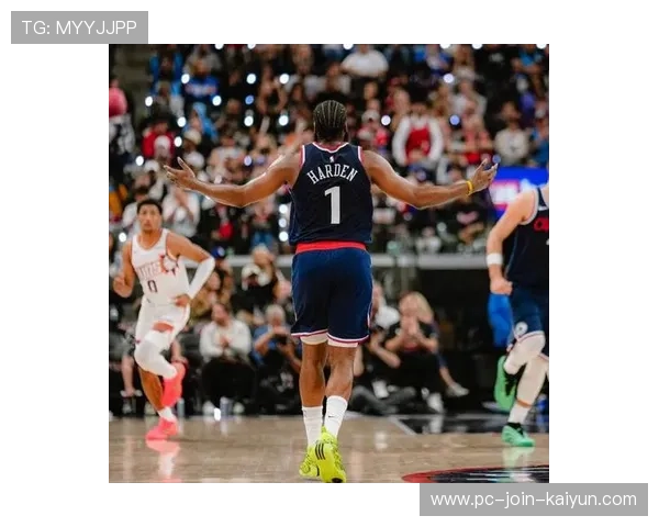 快船比赛中段连连得手保持领先 快船比赛中段连连得手保持领先